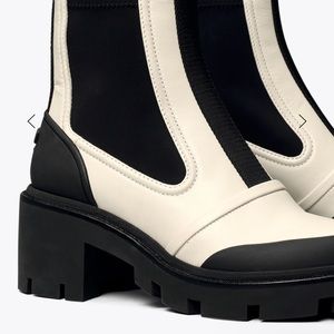 Tory Burch CHELSEA LUG-SOLE HEELED ANKLE BOOT